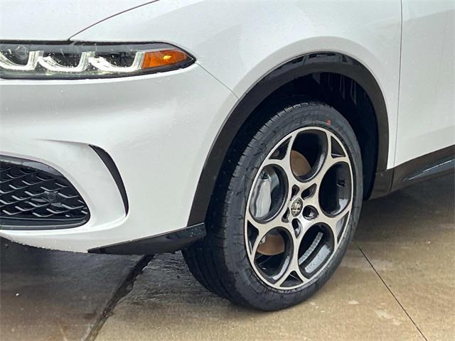 new 2025 Alfa Romeo Tonale car, priced at $47,792