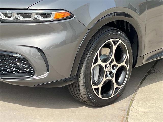 new 2025 Alfa Romeo Tonale car, priced at $48,419