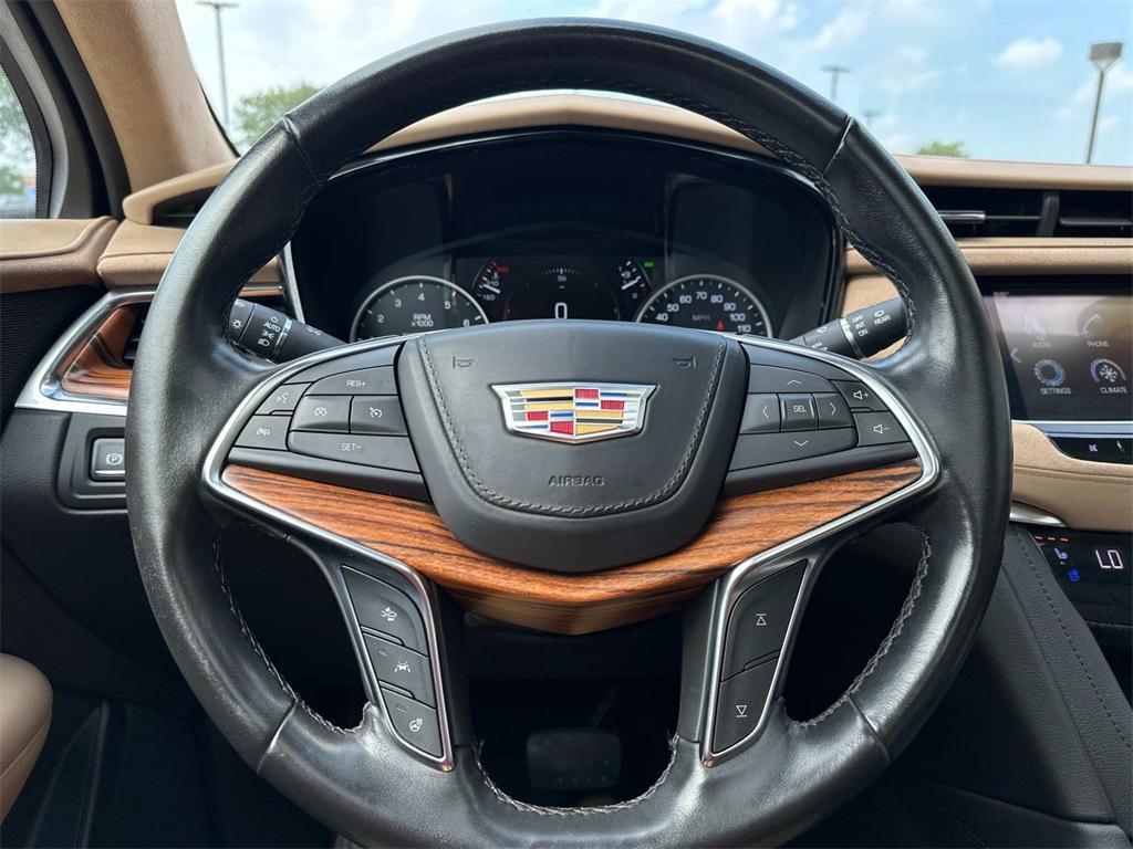used 2018 Cadillac XT5 car, priced at $20,685