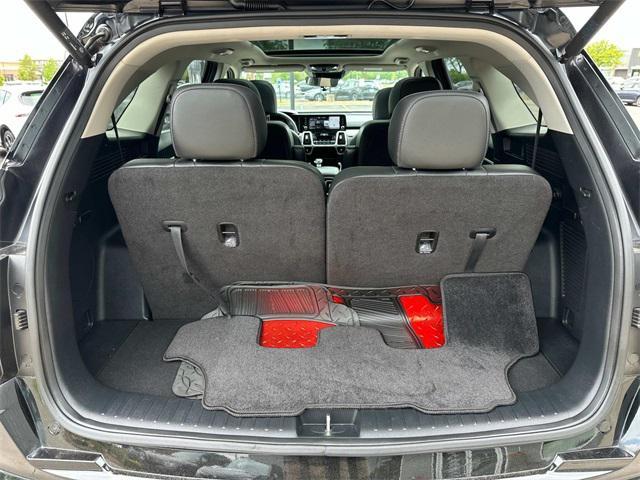used 2022 Kia Sorento car, priced at $27,495