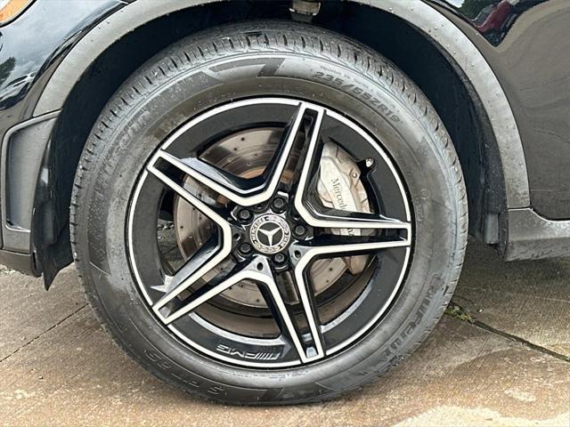 used 2020 Mercedes-Benz GLC 300 car, priced at $23,997