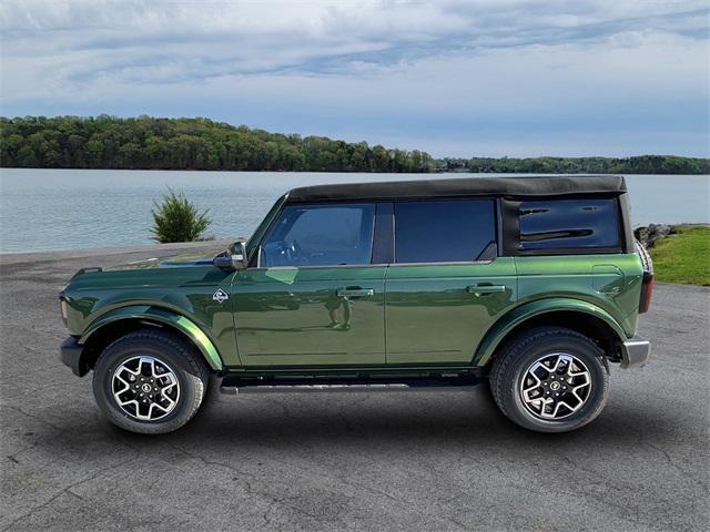 new 2024 Ford Bronco car, priced at $52,637