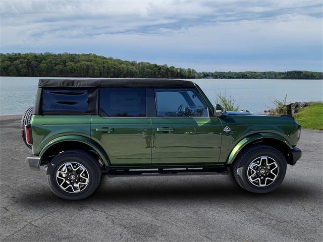 new 2024 Ford Bronco car, priced at $52,637