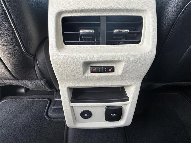used 2024 Ford Edge car, priced at $31,900