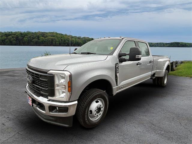 new 2024 Ford F-350 car, priced at $65,271