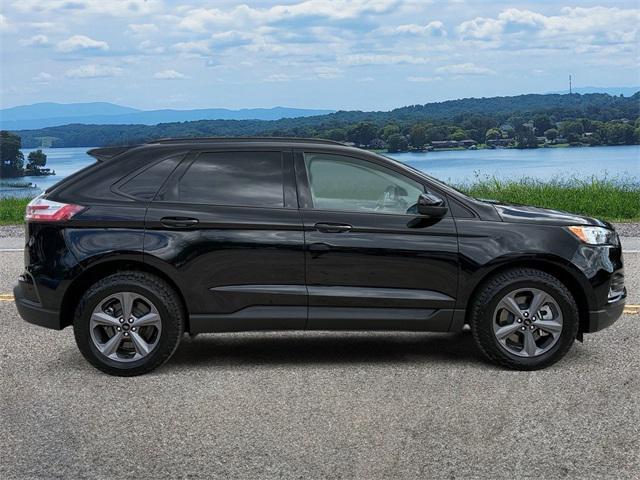 used 2024 Ford Edge car, priced at $29,900