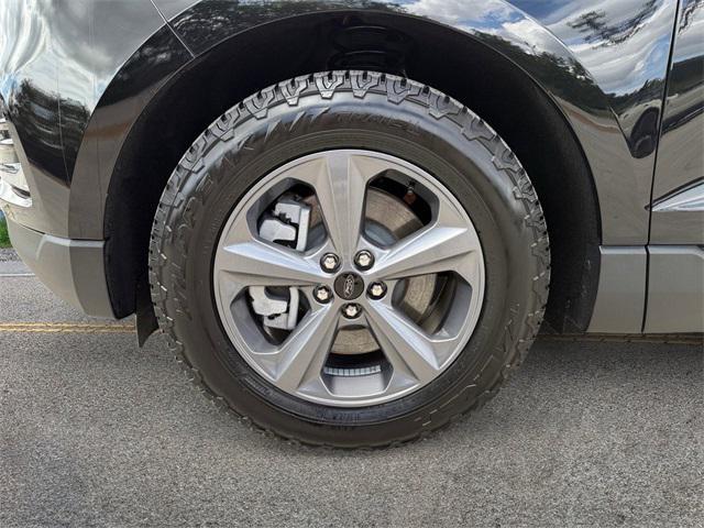 used 2024 Ford Edge car, priced at $29,900
