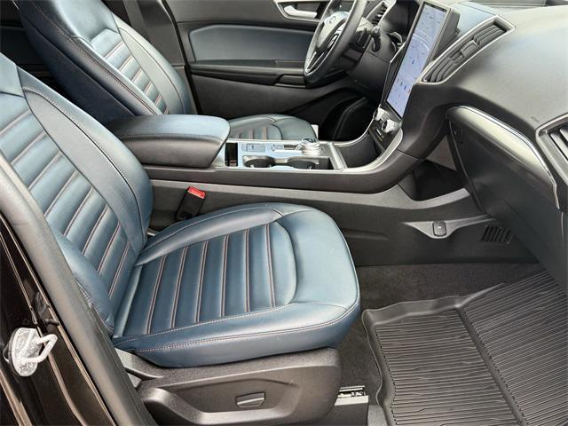 used 2024 Ford Edge car, priced at $29,900