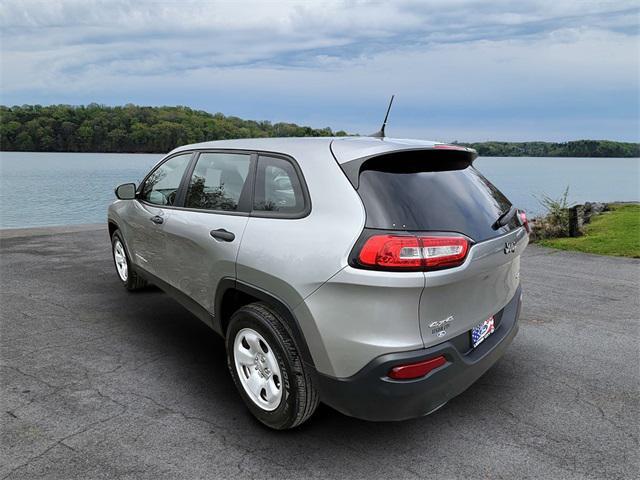 used 2016 Jeep Cherokee car, priced at $14,995