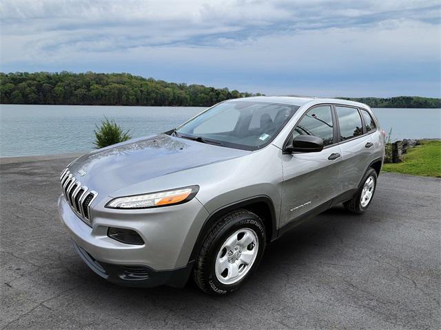 used 2016 Jeep Cherokee car, priced at $14,995