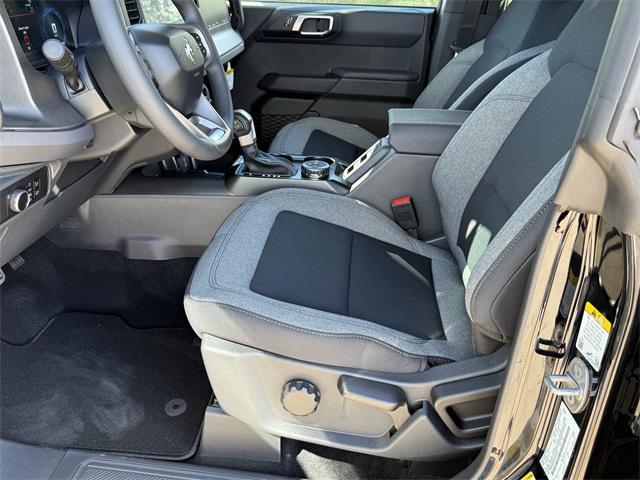 new 2025 Ford Bronco car, priced at $39,872