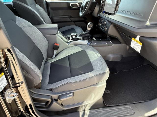 new 2025 Ford Bronco car, priced at $39,872