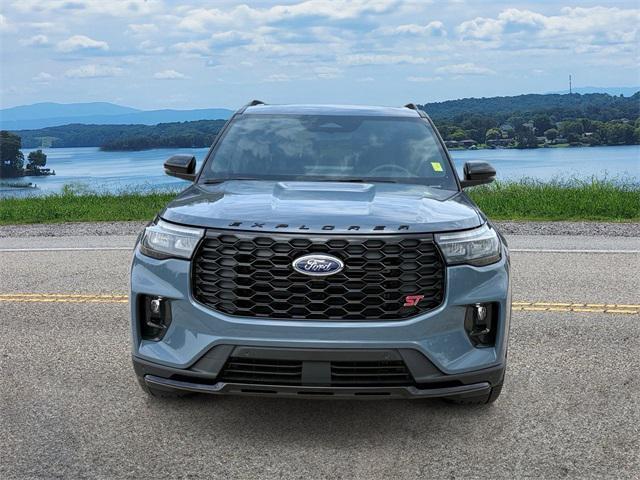 new 2025 Ford Explorer car, priced at $57,915
