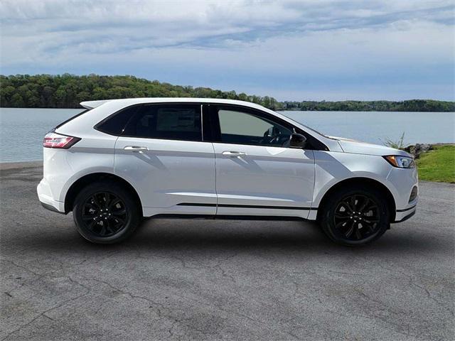 new 2024 Ford Edge car, priced at $38,742