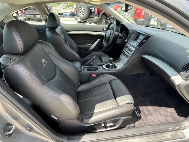 used 2011 INFINITI G37 car, priced at $19,995