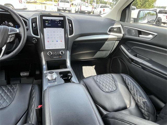 used 2024 Ford Edge car, priced at $26,900