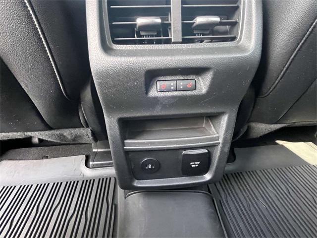 used 2024 Ford Edge car, priced at $26,900