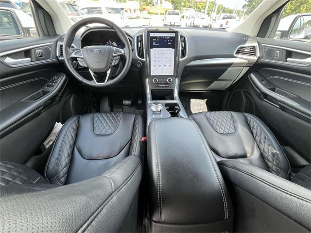 used 2024 Ford Edge car, priced at $26,900