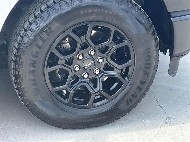 used 2022 Ford F-150 car, priced at $29,900