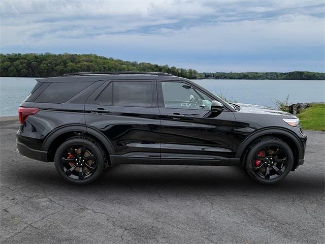 new 2024 Ford Explorer car, priced at $58,877