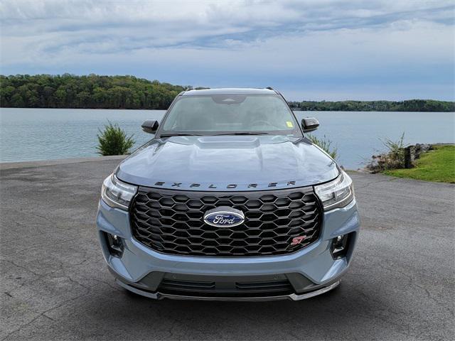 new 2025 Ford Explorer car, priced at $57,744