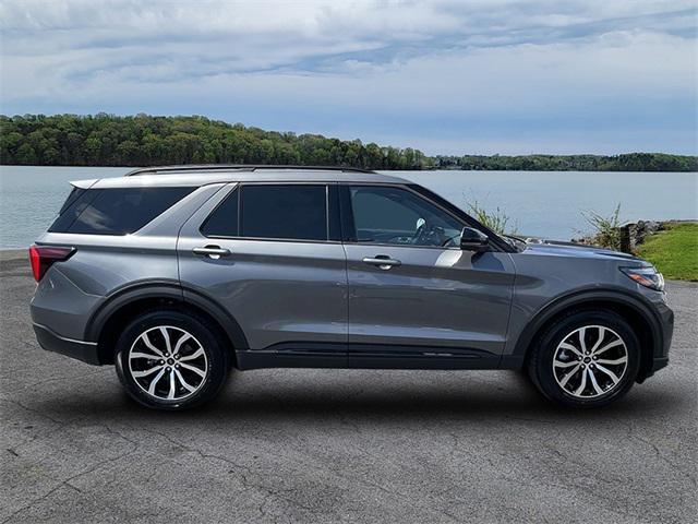 used 2025 Ford Explorer car, priced at $42,900