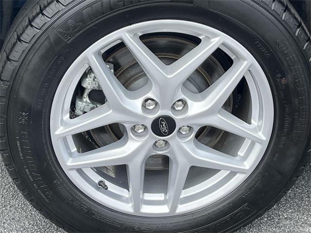 used 2023 Ford Edge car, priced at $29,900