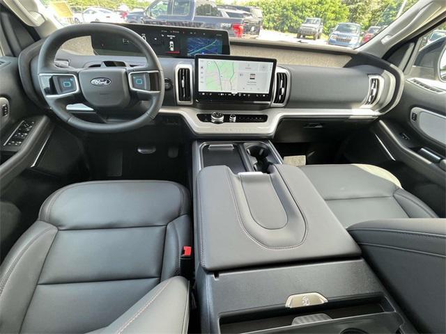 new 2025 Ford Expedition Max car, priced at $69,710