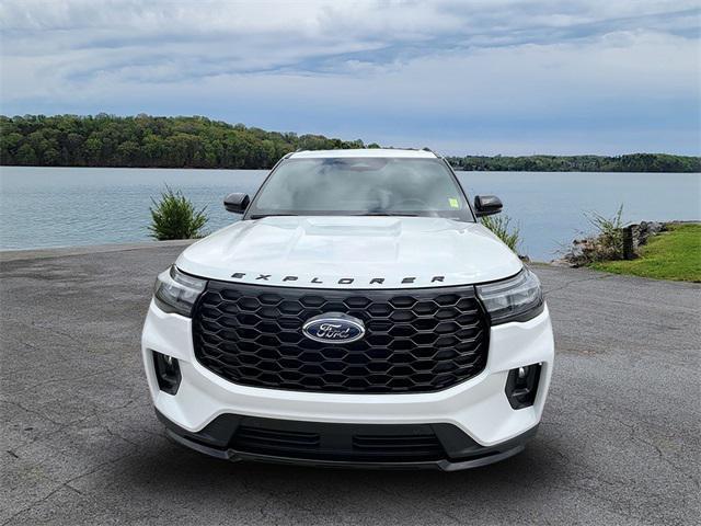 new 2025 Ford Explorer car, priced at $50,554