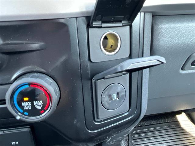 new 2025 Ford F-250 car, priced at $66,074