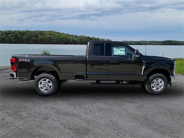 new 2025 Ford F-350 car, priced at $58,033