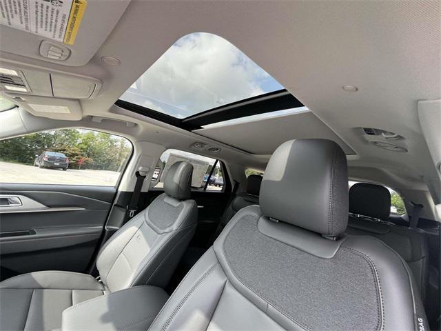 new 2025 Ford Explorer car, priced at $47,591