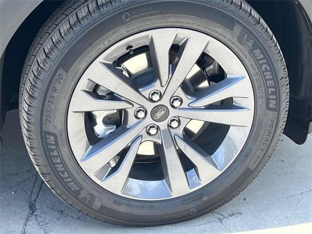new 2025 Ford Explorer car, priced at $47,402
