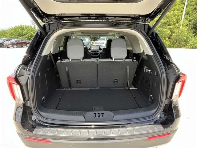 new 2025 Ford Explorer car, priced at $47,402