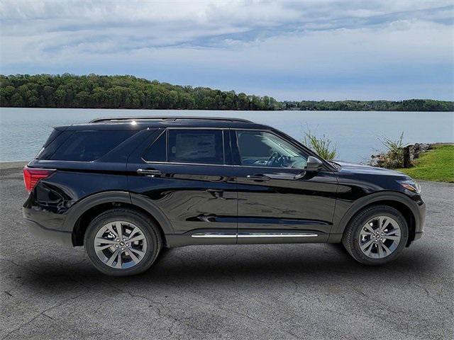 new 2025 Ford Explorer car, priced at $47,402