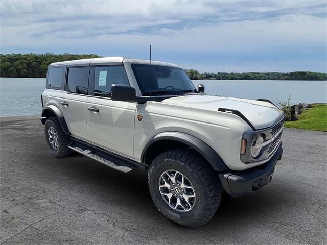 new 2025 Ford Bronco car, priced at $56,577