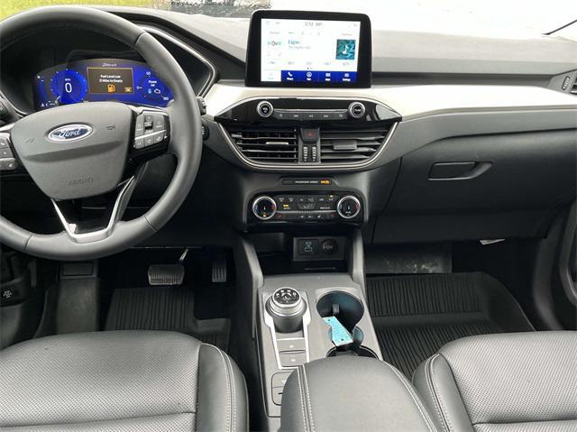 used 2022 Ford Escape car, priced at $28,900