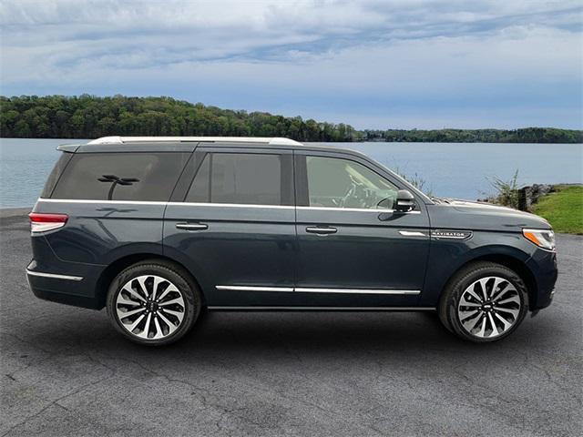 used 2022 Lincoln Navigator car, priced at $51,900