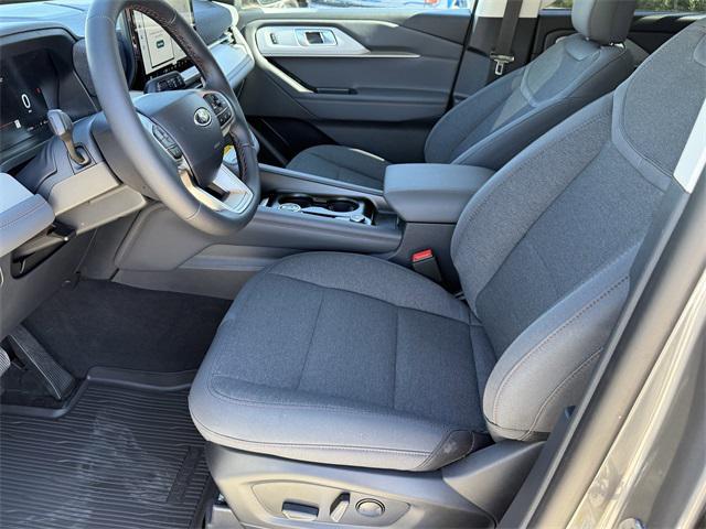new 2025 Ford Explorer car, priced at $38,320