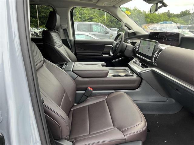 new 2025 Ford Expedition car, priced at $91,935