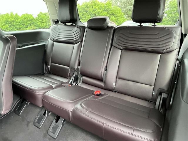 new 2025 Ford Expedition car, priced at $91,935