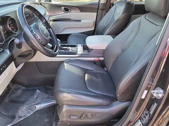 used 2022 Kia Carnival car, priced at $21,200