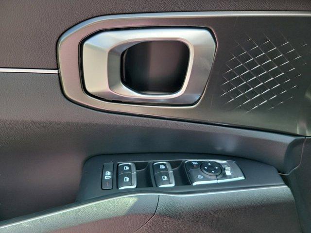 new 2025 Kia Sorento Hybrid car, priced at $37,920