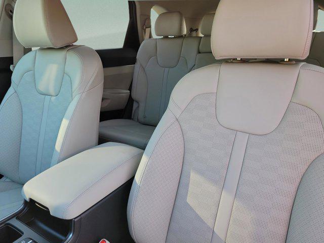 new 2025 Kia Sorento car, priced at $35,105