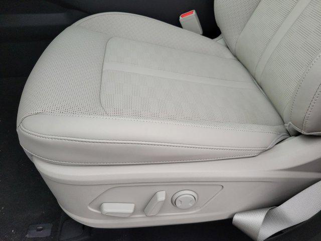 new 2025 Kia Sorento car, priced at $36,525
