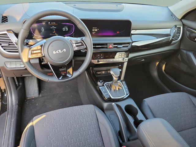 new 2025 Kia Seltos car, priced at $26,825