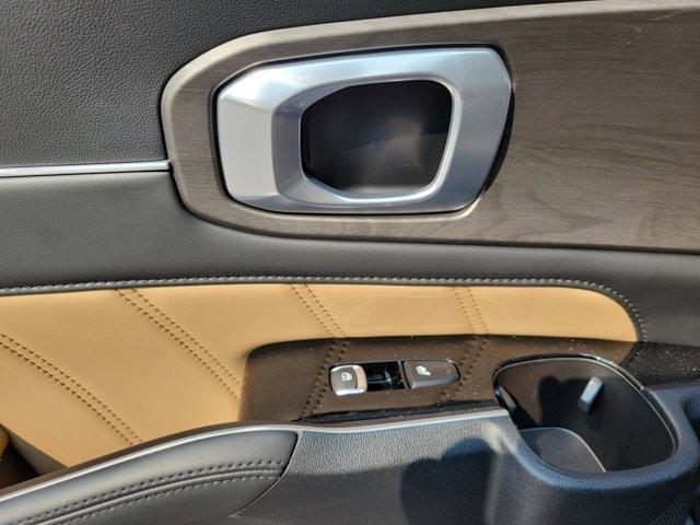 used 2025 Kia Sorento car, priced at $44,600