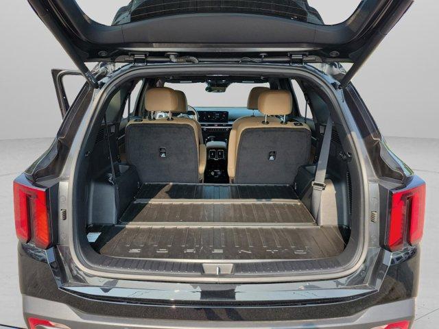 used 2025 Kia Sorento car, priced at $44,600