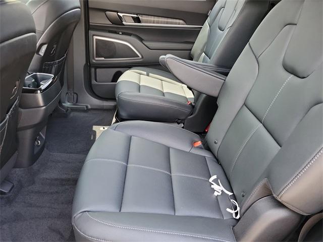 new 2025 Kia Telluride car, priced at $45,335