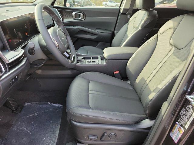new 2025 Kia Sorento car, priced at $39,555